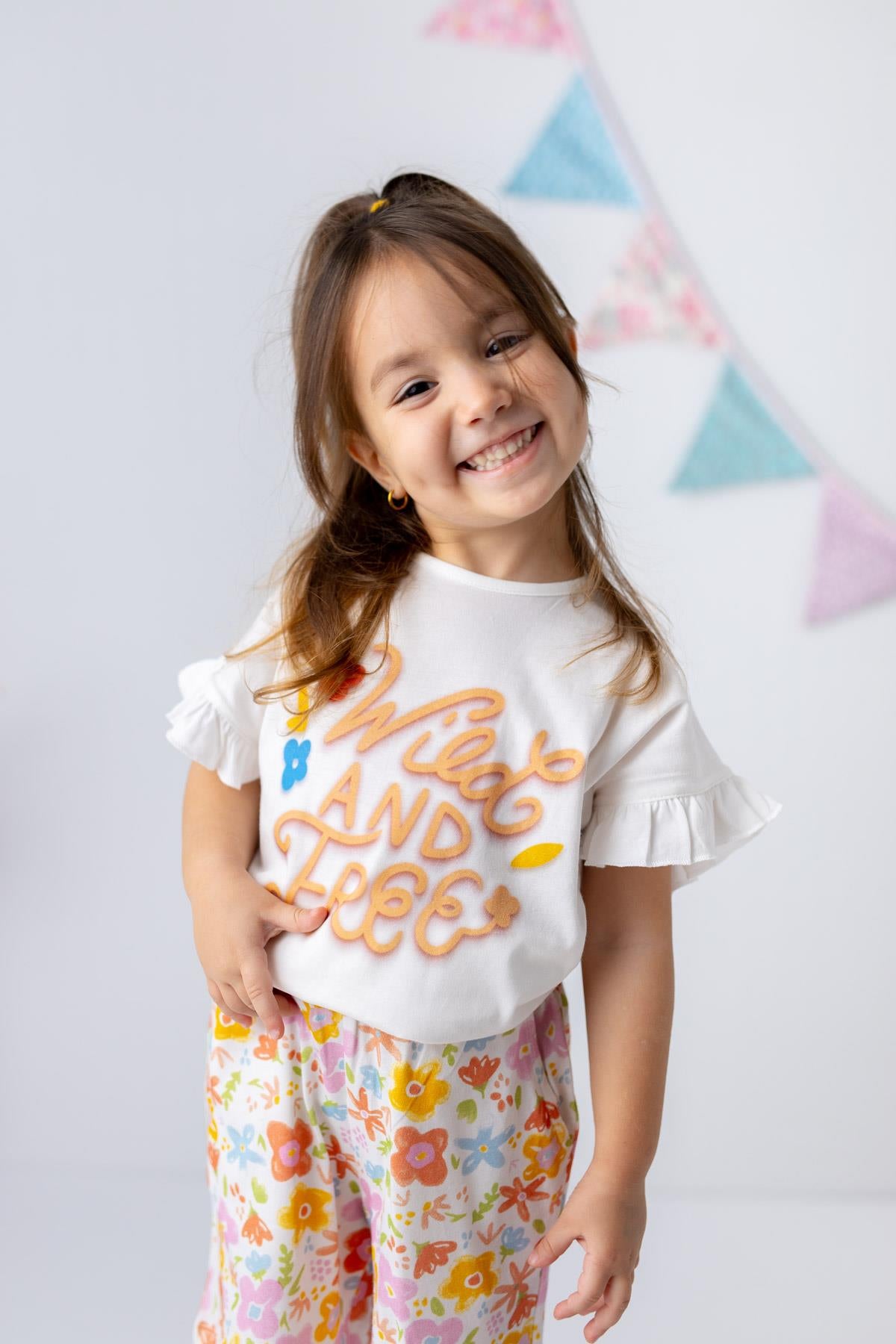 Kız Bebek Çiçek Desenli Şort ve T-shirt Takım-1