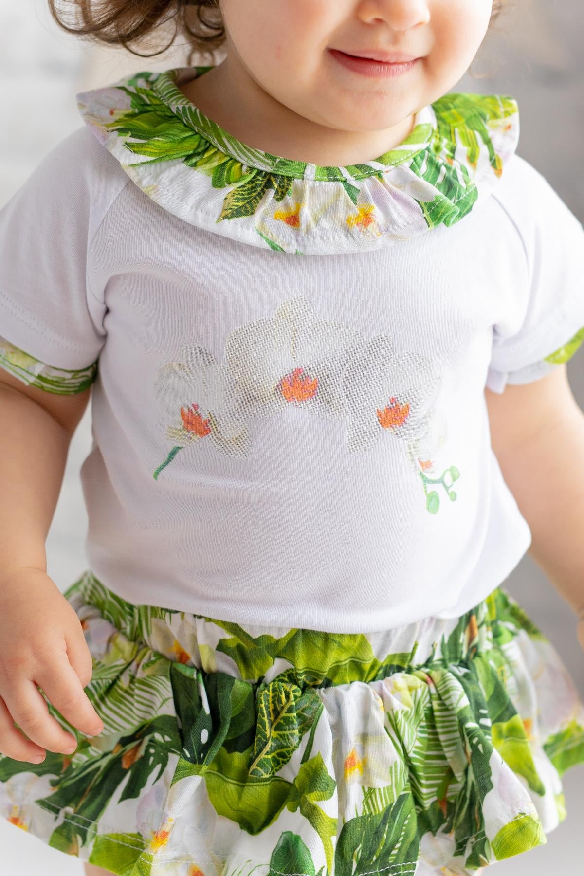 Kız Bebek Çiçek Baskılı Yakası Fırfırlı T-shirt ve Baskılı Fırfırlı Külot Takım-1