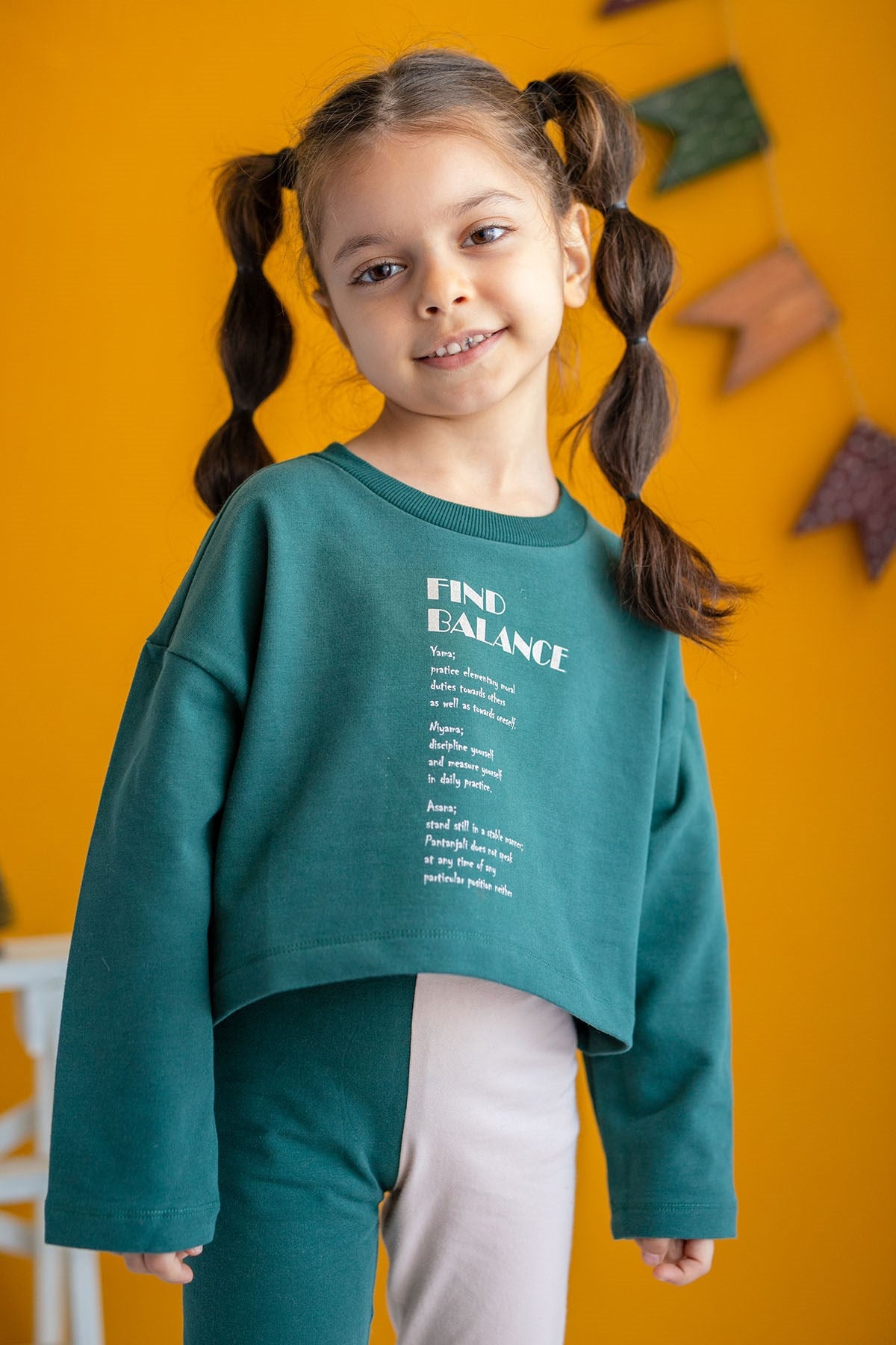 Kız Çocuk Crop Find Balance Sweatshirt (6-12yaş)-0