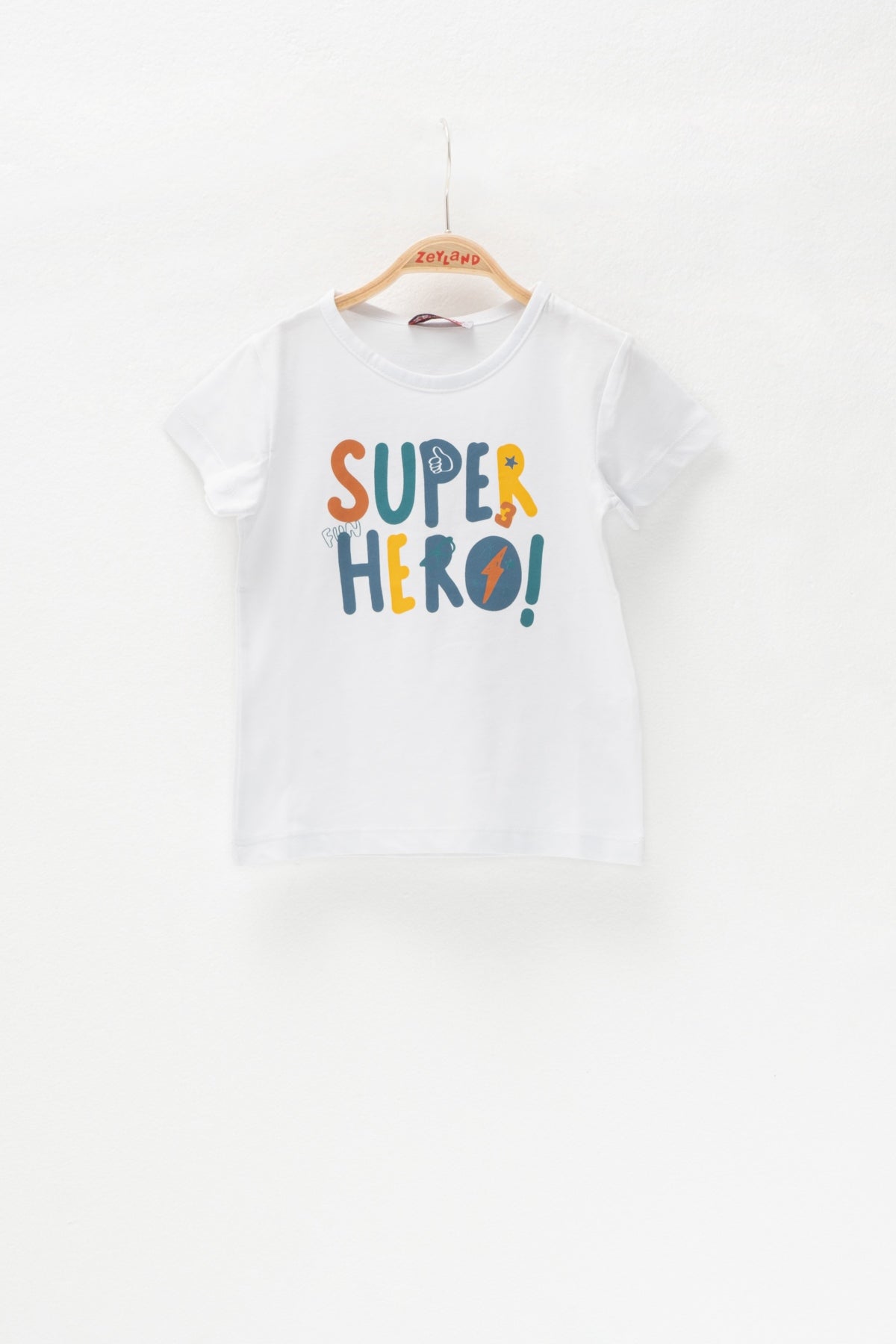 Erkek Bebek Super Fun Hero Beyaz T-Shirt (2-7yaş)-0