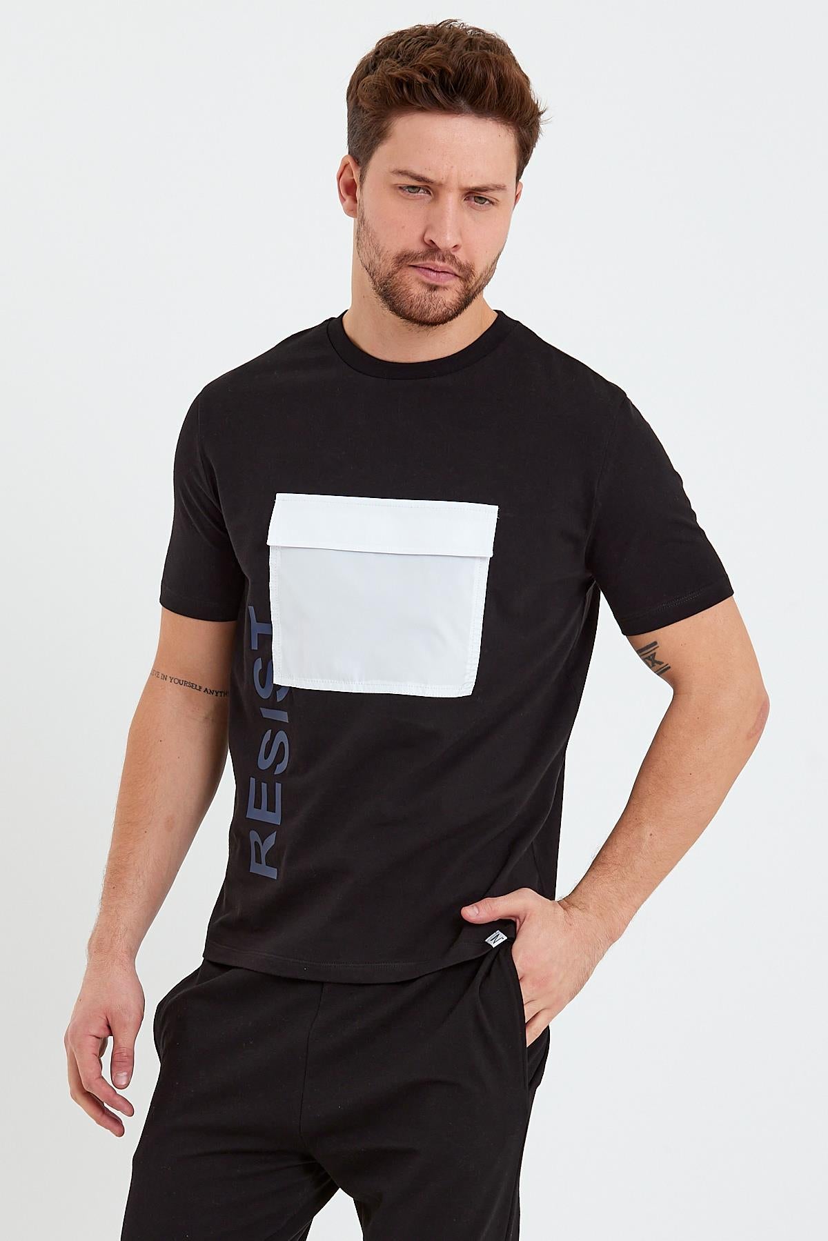 Erkek Resist Baskılı Cepli T-Shirt-1