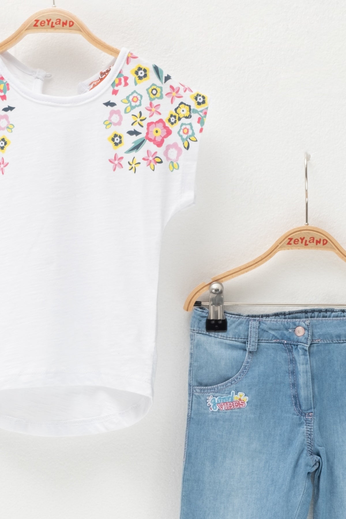 Kız Bebek Çiçekli Kot ve T-Shirt Takım-1