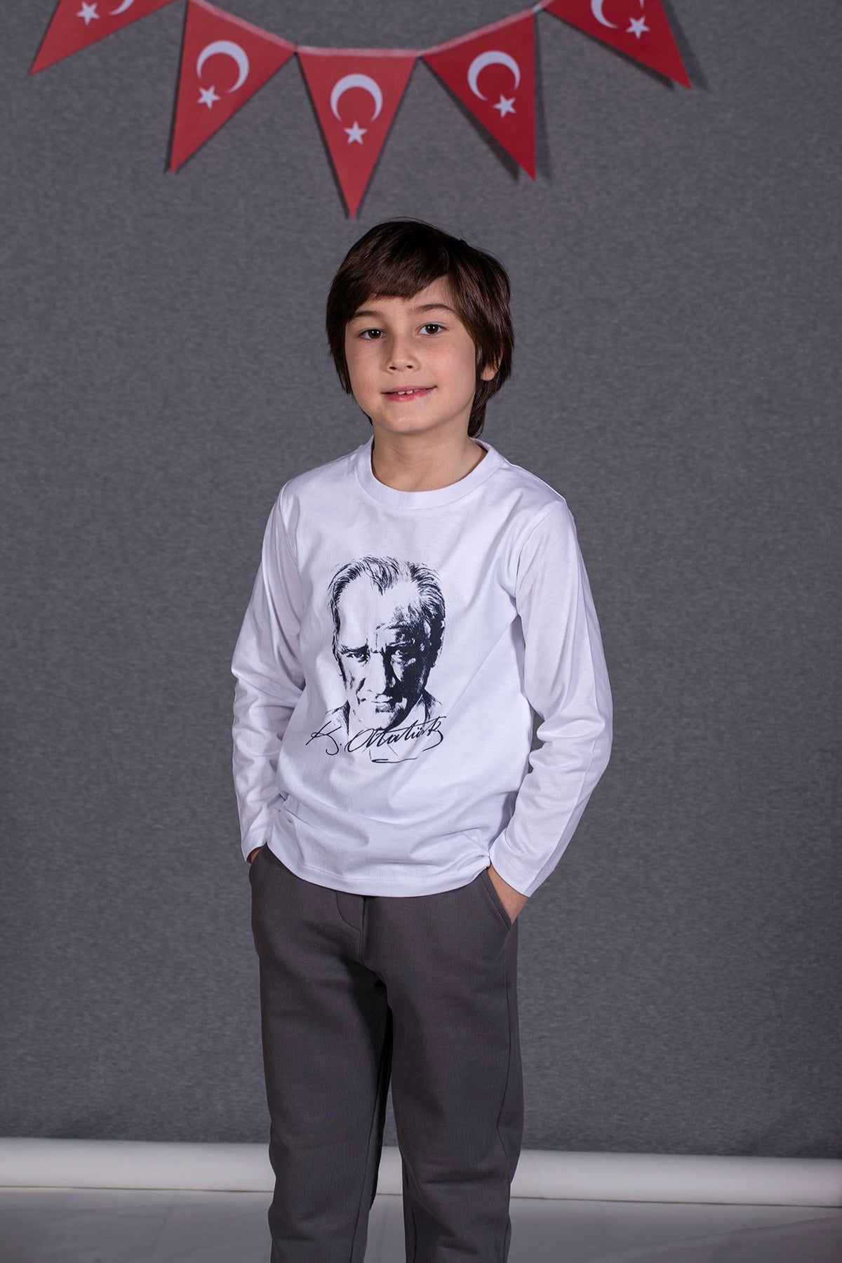 Unisex Çocuk Atatürk Baskılı Beyaz Uzun Kollu T-Shirt (4-12yaş)-0
