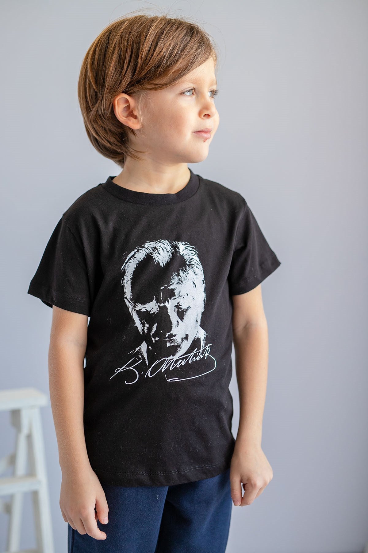 Unisex Çocuk Atatürk Baskılı Siyah T-Shirt (4-12yaş)-1